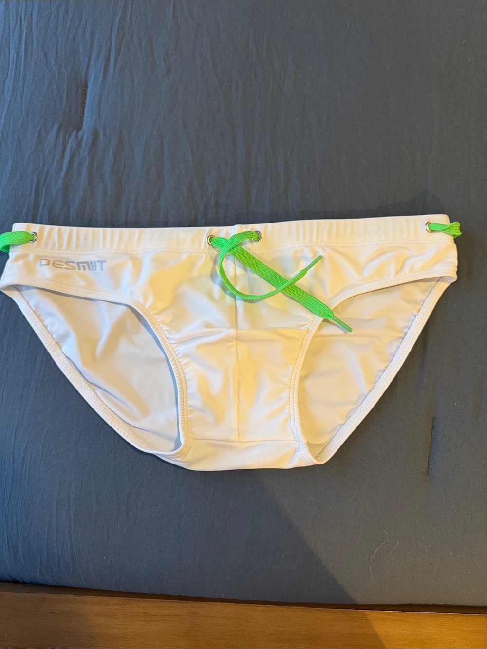 Men’s White Swim with Green Drawstring, by Desmiit, Front Lined Medium to Large - Picture 1 of 4